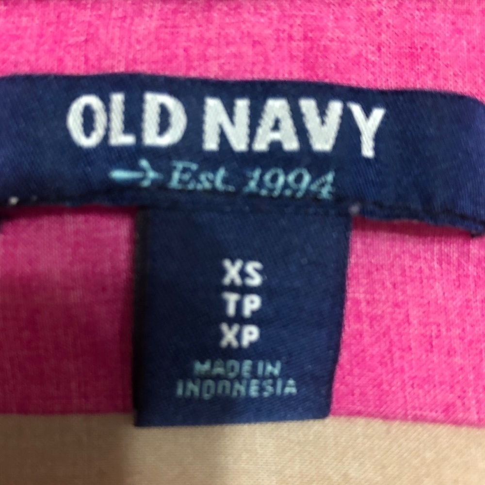 Old Navy Top with Front Pockets - Picture 8 of 11